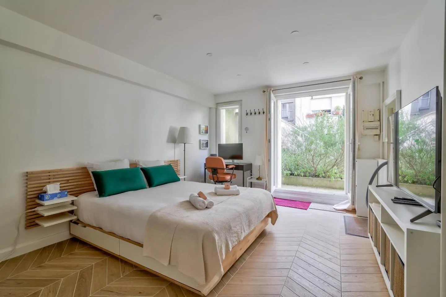 Superb Studio Bien Equipe Paris Montparnasse
