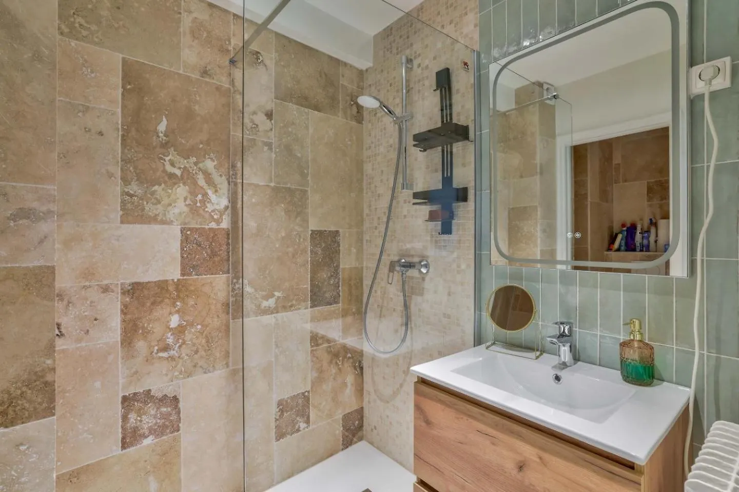 Apartament Superb Studio Bien Equipe Paris Montparnasse